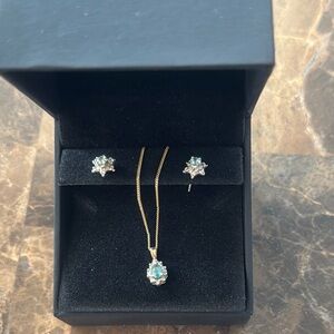 Elegant 10k Gold, Diamond and Blue Topaz Jewelry Set. 💯 real.